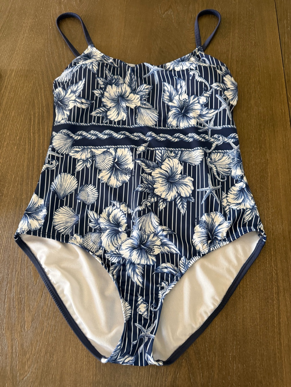 NWOT Liz Claiborne Floral Full Coverage One Piece Swimsuit Size 12 MSRP $109